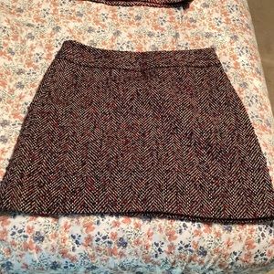 The limited size 4 skirts (x2)